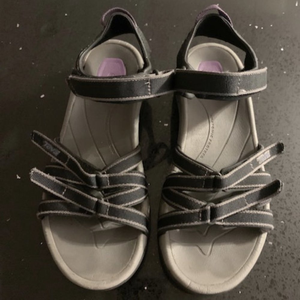 Teva Women's Black Sandals Size 9